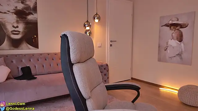 Lenna Godess online show from February 11, 2026, 6:18 am