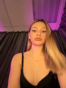 DayaFoxy online show from March 16, 2026, 1:15 pm