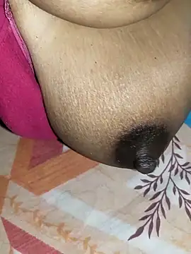 Snapshot of Kajalji8765 chatting on February 10, 2026, 5:28 pm Kajalji8765 online show from February 10, 2026, 5:28 pm