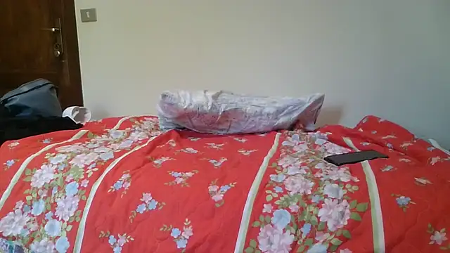 Miasexmilf online show from April 10, 2026, 6:18 am