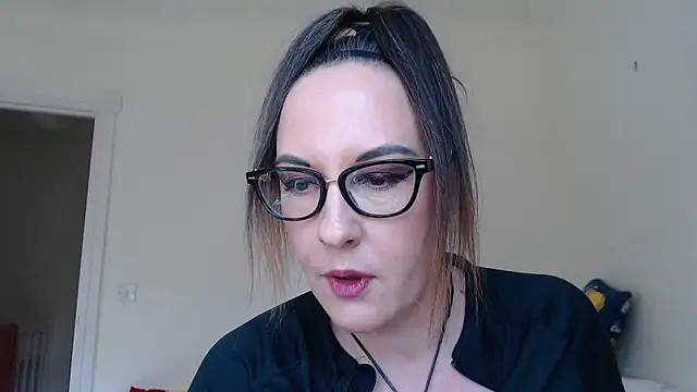 Snapshot of PsychicDominatrix chatting on March 27, 2026, 2:06 pm PsychicDominatrix online show from March 27, 2026, 2:06 pm