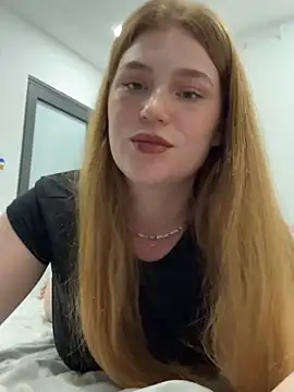 Snapshot of SunnyGrin chatting on February 22, 2026, 8:07 pm SunnyGrin online show from February 22, 2026, 8:07 pm