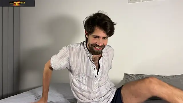 Snapshot of DomAtHome chatting on June 8, 2026, 9:48 pm DomAtHome online show from June 8, 2026, 9:48 pm