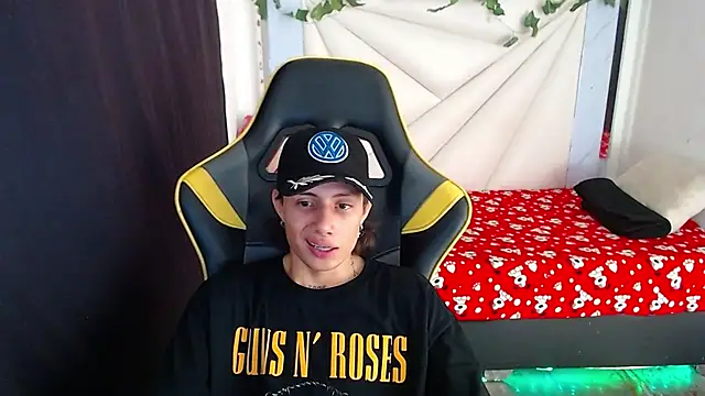 Snapshot of Didi_hard chatting on March 18, 2026, 4:48 am Didi hard online show from March 18, 2026, 4:48 am