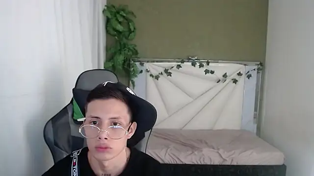 Snapshot of Didi_hard chatting on April 5, 2026, 3:26 am Didi hard online show from April 5, 2026, 3:26 am