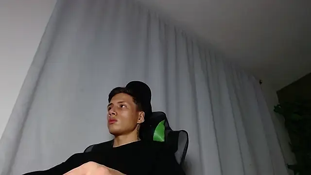 Snapshot of Didi_hard chatting on April 10, 2026, 6:51 am Didi hard online show from April 10, 2026, 6:51 am