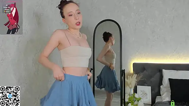 Snapshot of Lea_much chatting on February 24, 2026, 2:20 am Lea much online show from February 24, 2026, 2:20 am