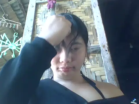 Snapshot of xxexy_Vivica05 chatting on April 12, 2026, 5:01 am xxexy Vivica05 online show from April 12, 2026, 5:01 am