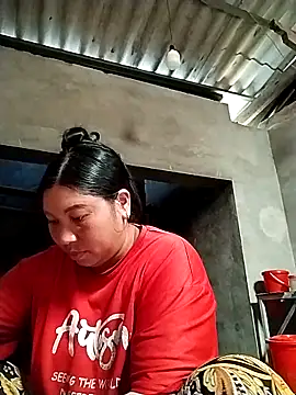 kussecka online show from April 16, 2026, 4:13 am