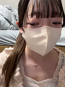 Hazuki 45 online show from March 17, 2026, 4:28 am