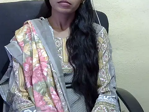 Snapshot of Kulsum_S chatting on February 24, 2026, 10:24 am Kulsum S online show from February 24, 2026, 10:24 am
