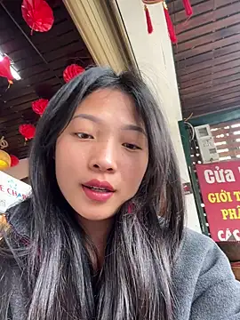 Lyn-be99 online show from March 16, 2026, 4:18 am