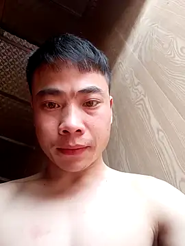 Snapshot of Henry_xx01 chatting on February 26, 2026, 3:05 am Henry xx01 online show from February 26, 2026, 3:05 am