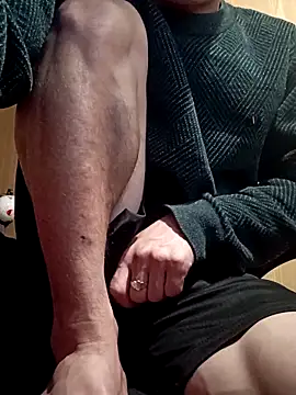 Snapshot of Henry_xx01 chatting on March 12, 2026, 2:34 pm Henry xx01 online show from March 12, 2026, 2:34 pm