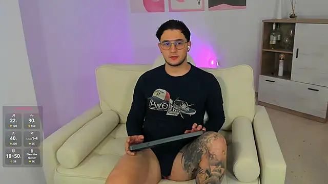 Snapshot of Massimo_Fiore chatting on February 17, 2026, 1:40 pm Massimo Fiore online show from February 17, 2026, 1:40 pm