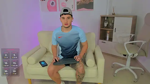 Snapshot of Massimo_Fiore chatting on February 22, 2026, 2:45 am Massimo Fiore online show from February 22, 2026, 2:45 am