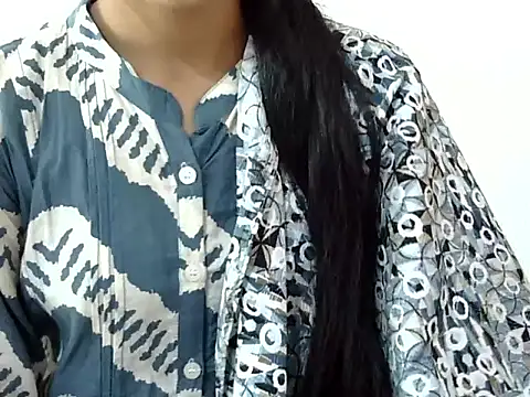 Snapshot of Khushi_v chatting on February 24, 2026, 10:57 am Khushi v online show from February 24, 2026, 10:57 am