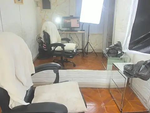 Shara Oz online show from February 7, 2026, 3:10 am