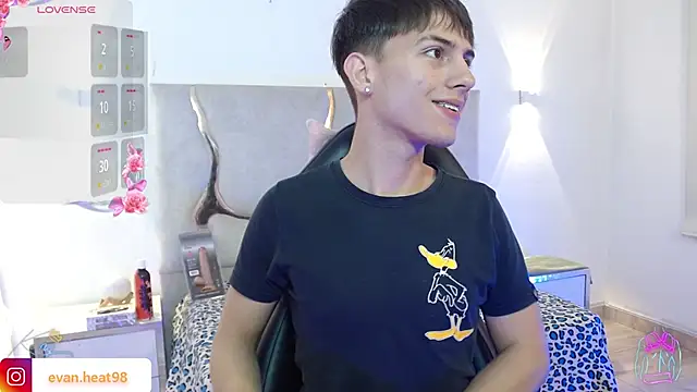 EVAN TAY online show from February 14, 2026, 4:09 am