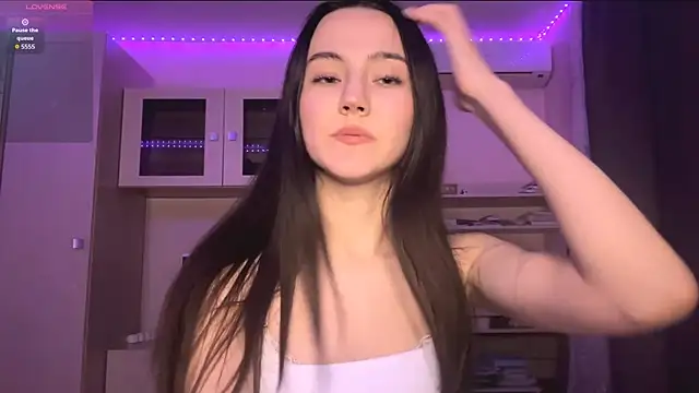 Kiaicatie online show from April 26, 2026, 5:21 pm