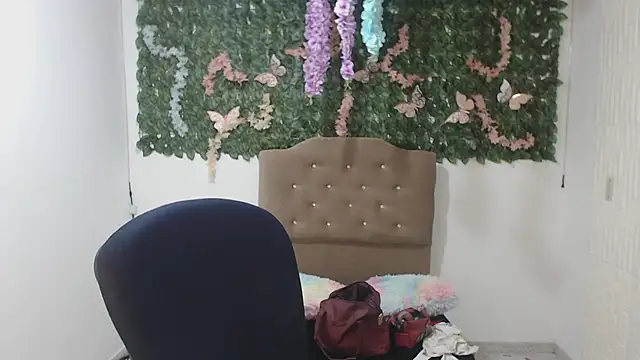 Snapshot of adara_cute_69 chatting on February 26, 2026, 5:01 pm adara cute 69 online show from February 26, 2026, 5:01 pm