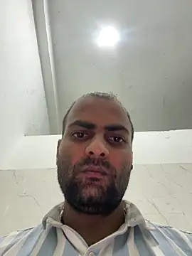 hardlysuck online show from March 28, 2026, 7:35 pm