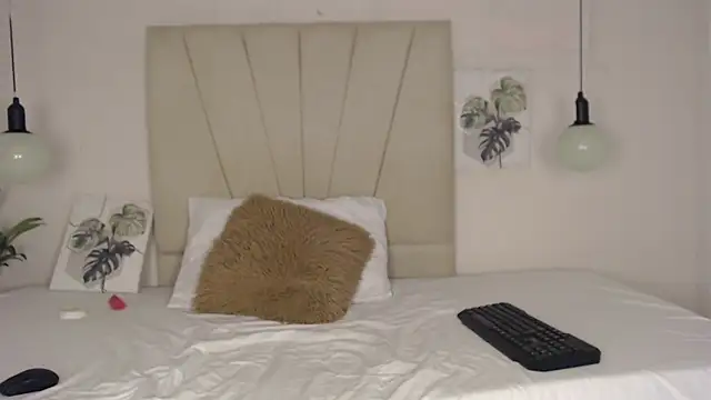 Snapshot of Ashley_Ebony__ chatting on February 24, 2026, 12:36 pm Ashley Ebony online show from February 24, 2026, 12:36 pm