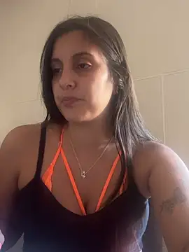 Jimena luvv online show from February 6, 2026, 6:55 pm