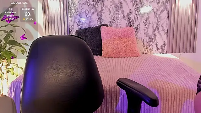 Snapshot of ChloeeMasonn chatting on February 20, 2026, 11:00 am ChloeeMasonn online show from February 20, 2026, 11:00 am