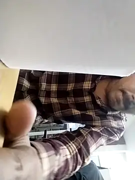 manishk0 online show from February 5, 2026, 8:24 pm