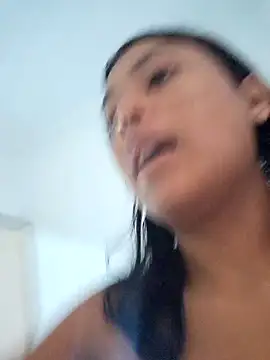 Snapshot of Layla_em chatting on February 27, 2026, 12:38 pm Layla em online show from February 27, 2026, 12:38 pm