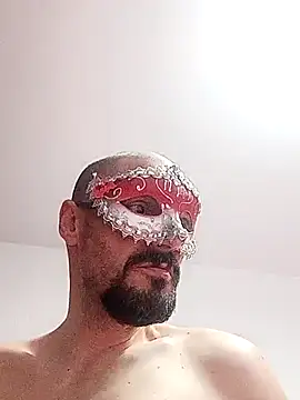 parejabcnbdsm online show from February 25, 2026, 8:29 pm