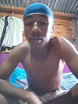 Snapshot of Peterveero12 chatting on February 13, 2026, 4:25 pm Peterveero12 online show from February 13, 2026, 4:25 pm