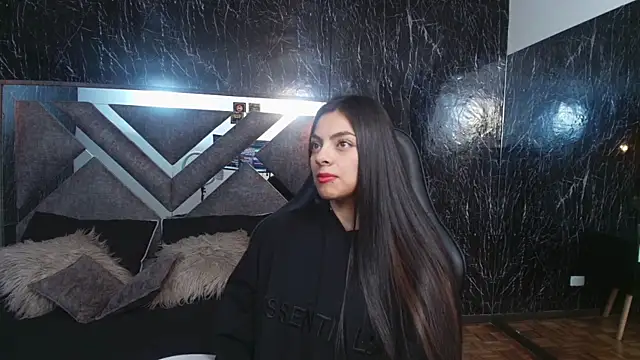 Snapshot of TiffanyMartinez chatting on February 4, 2026, 11:49 am TiffanyMartinez online show from February 4, 2026, 11:49 am