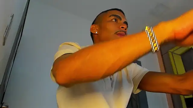 Rpoolrboy online show from March 22, 2026, 4:16 am