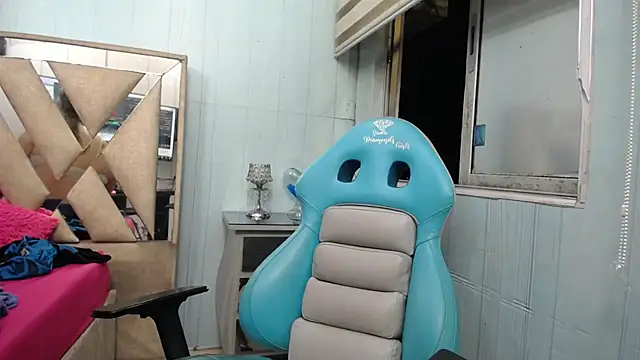 Snapshot of allison_max_tattoo chatting on February 23, 2026, 1:25 am allison max tattoo online show from February 23, 2026, 1:25 am