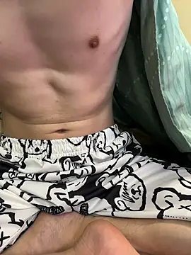 Snapshot of llkiki chatting on March 9, 2026, 3:32 am llkiki online show from March 9, 2026, 3:32 am