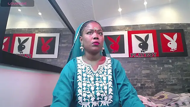 Snapshot of kavya_suri_ chatting on February 16, 2026, 6:59 pm kavya suri online show from February 16, 2026, 6:59 pm