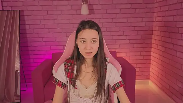 Nicole Brownie online show from February 13, 2026, 8:32 am