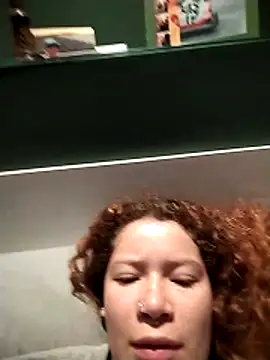 aphroditeSweet  online show from February 8, 2026, 1:14 pm