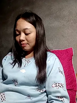 Snapshot of Rose-222 chatting on February 3, 2026, 6:40 am Rose-222 online show from February 3, 2026, 6:40 am