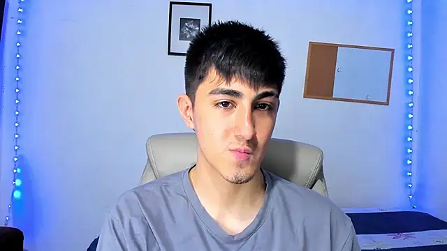 babyted272 online show from April 14, 2026, 11:22 pm