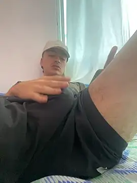 Snapshot of vanilla_Kush chatting on February 18, 2026, 2:35 pm vanilla Kush online show from February 18, 2026, 2:35 pm