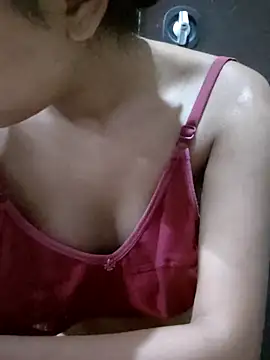 Snapshot of twinkle20 chatting on February 22, 2026, 3:43 pm twinkle20 online show from February 22, 2026, 3:43 pm