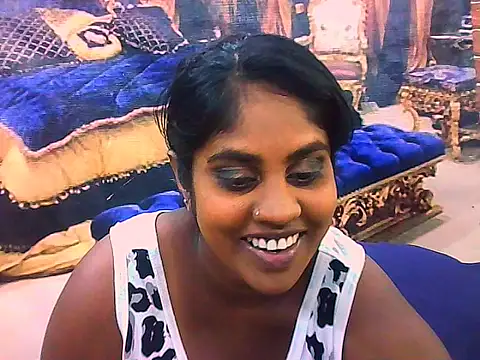 Snapshot of IndianDiva27 chatting on February 8, 2026, 3:26 pm IndianDiva27 online show from February 8, 2026, 3:26 pm