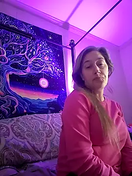 Sunflower0025 online show from March 17, 2026, 7:06 pm