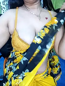 Snapshot of alinaarora chatting on February 12, 2026, 4:46 pm alinaarora online show from February 12, 2026, 4:46 pm