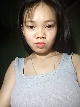 derylove  online show from March 23, 2026, 4:22 pm