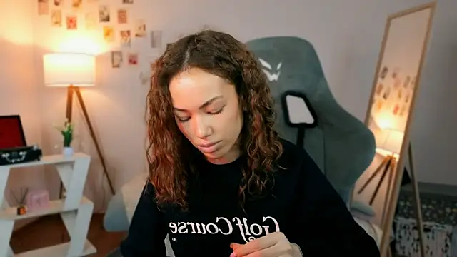 Snapshot of nexorine chatting on April 3, 2026, 9:18 am nexorine online show from April 3, 2026, 9:18 am