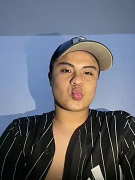 Snapshot of andresmahecha777 chatting on February 3, 2026, 6:40 am andresmahecha777 online show from February 3, 2026, 6:40 am